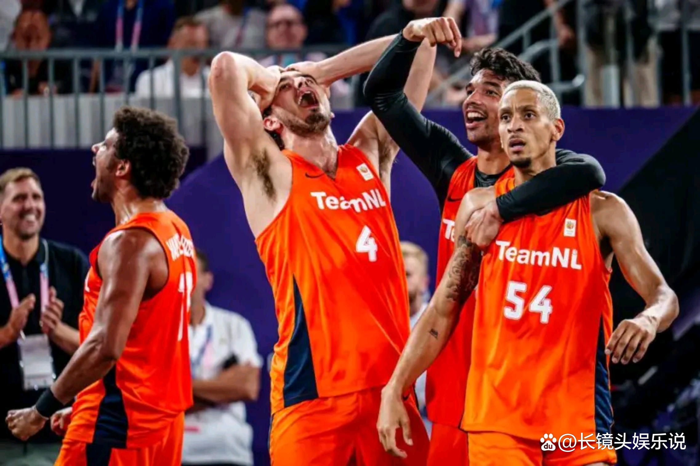 荷甲今晚再迎强敌;费耶诺德主帅复盘;主帅态度——信心回归;球队文化再被提及的简单介绍 荷甲今晚再迎强敌;费耶诺德主帅复盘;主帅态度——信心回归;球队文化再被提及的简单介绍