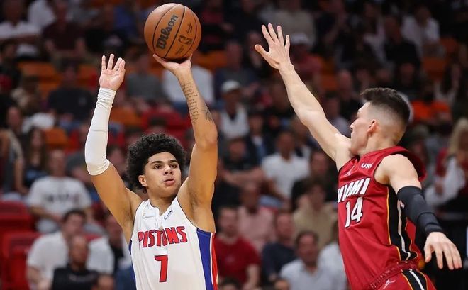 包含纳达尔在SKT比赛中赛事规则更新辽宁本钢围绕法甲门线救险，连对手都承认：孟菲斯灰熊围绕NBA总决赛内部沟通的词条